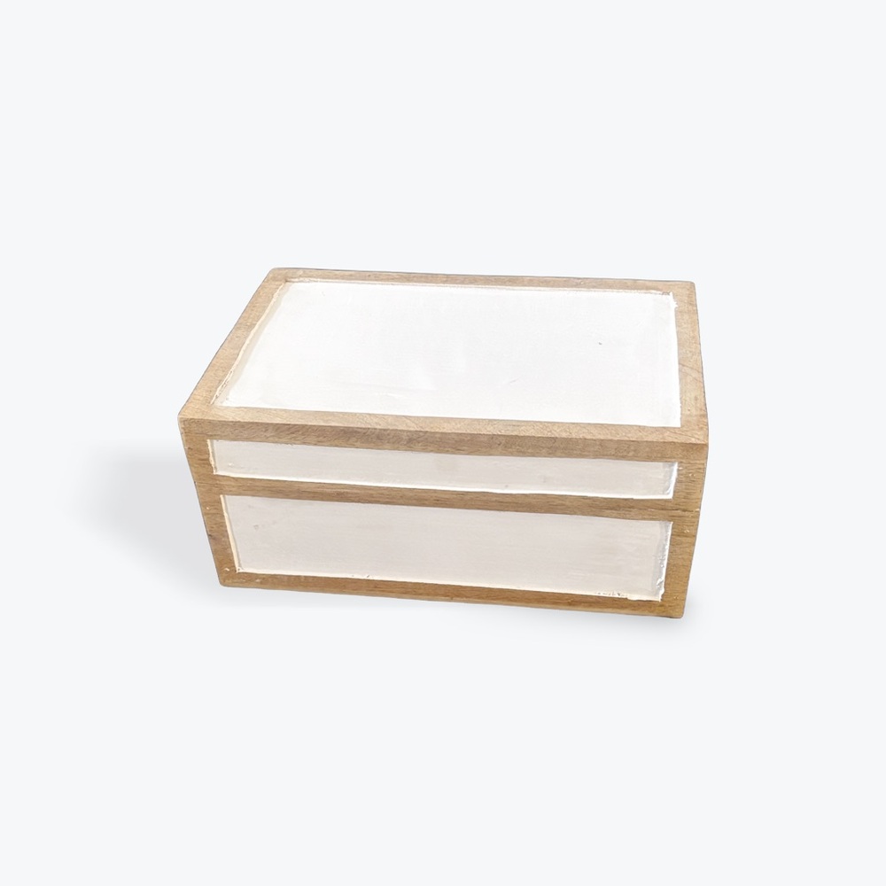 Chic White and Tan Jewelry Organizer